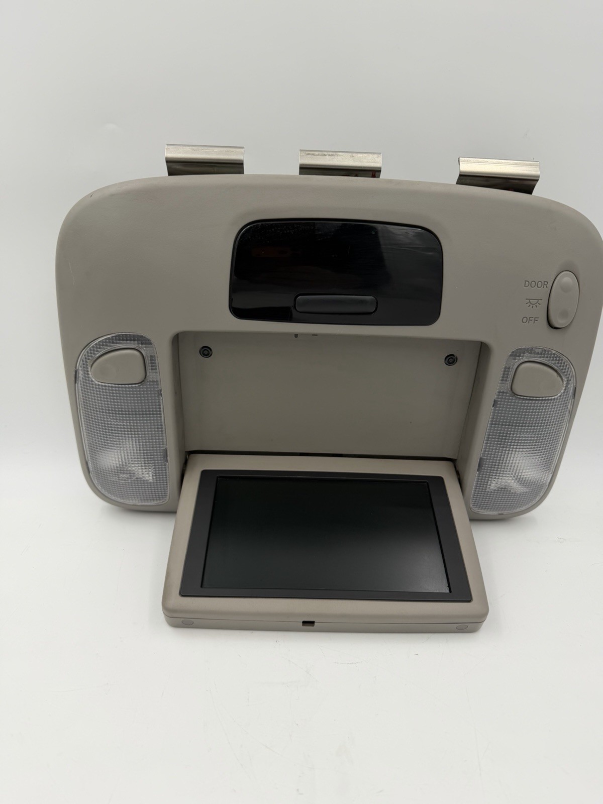 2003 2007 Toyota Sequoia Overhead Console Dome Light Assembly TV DVD Screen