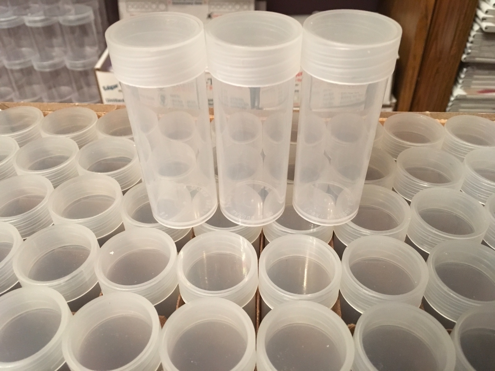 100 New Duraclear Round Coin Tubes for Quarters (25 cent) Full Box Made in USA