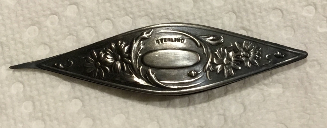 Antique Tatting Shuttle Tool Floral Daisy Design