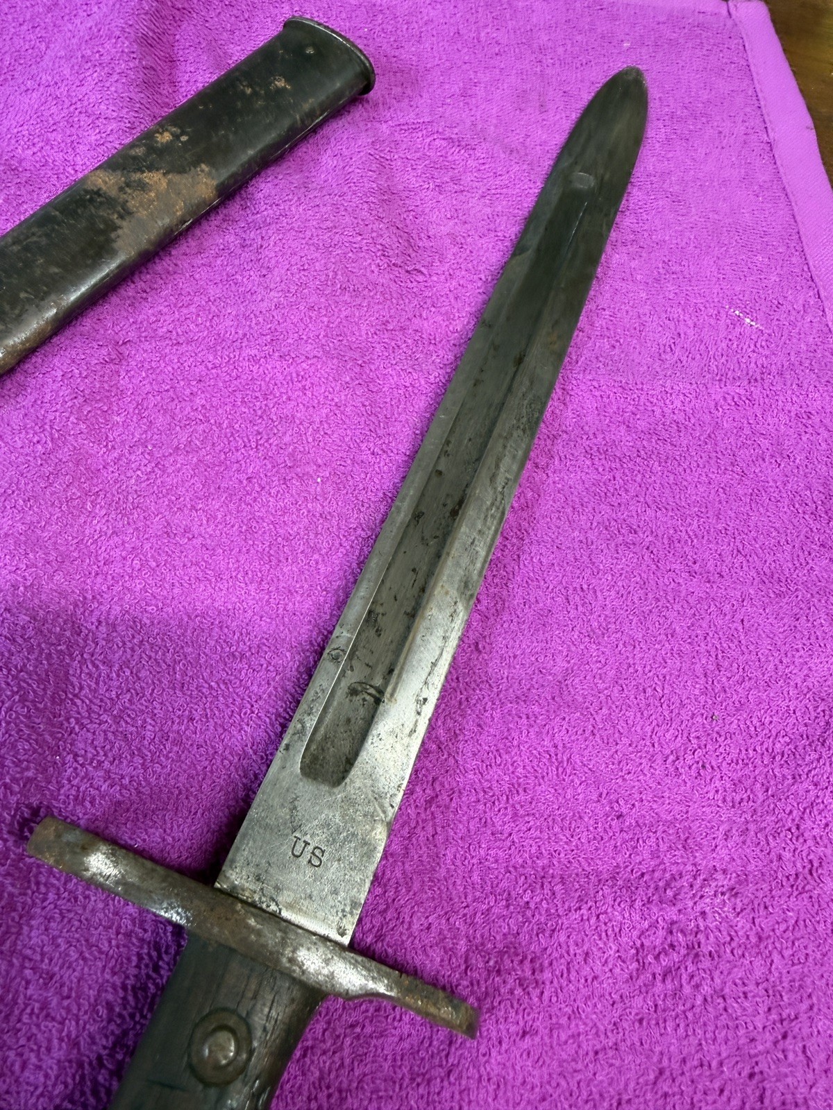 US ARMY PRE WWI US KRAG JORGENSEN BAYONET-DATED 1902-WITH SCABBARD