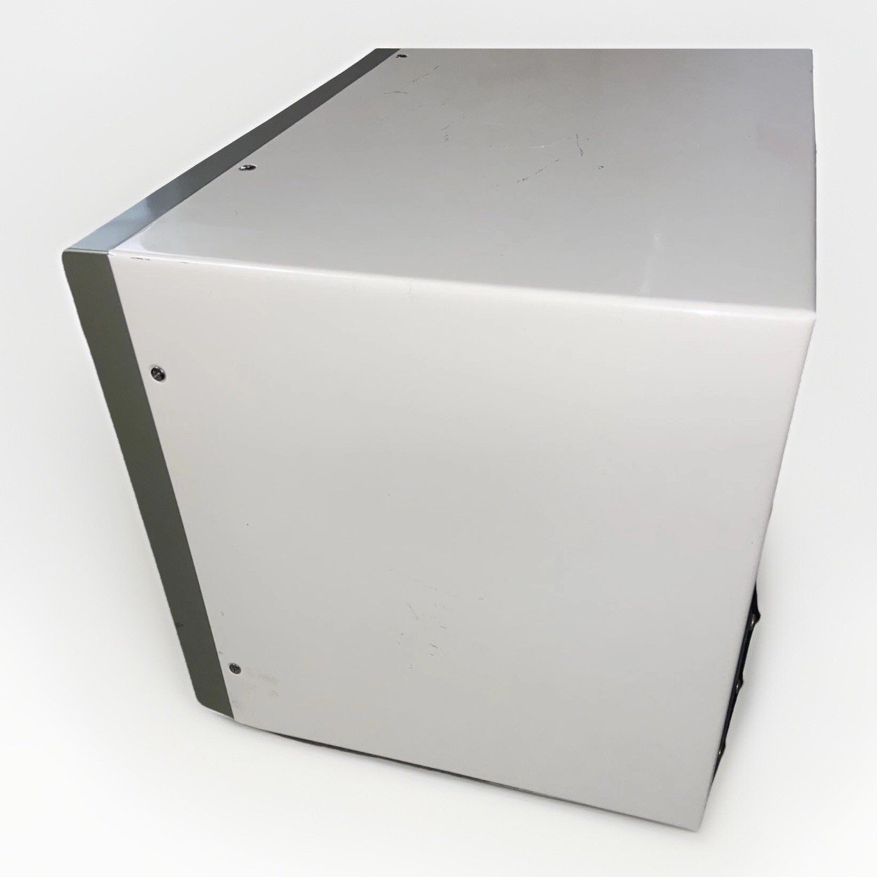 Vintage 80’s Samsung Microwave Oven Model RE-525D Faux Wood Grain Cooking Oven