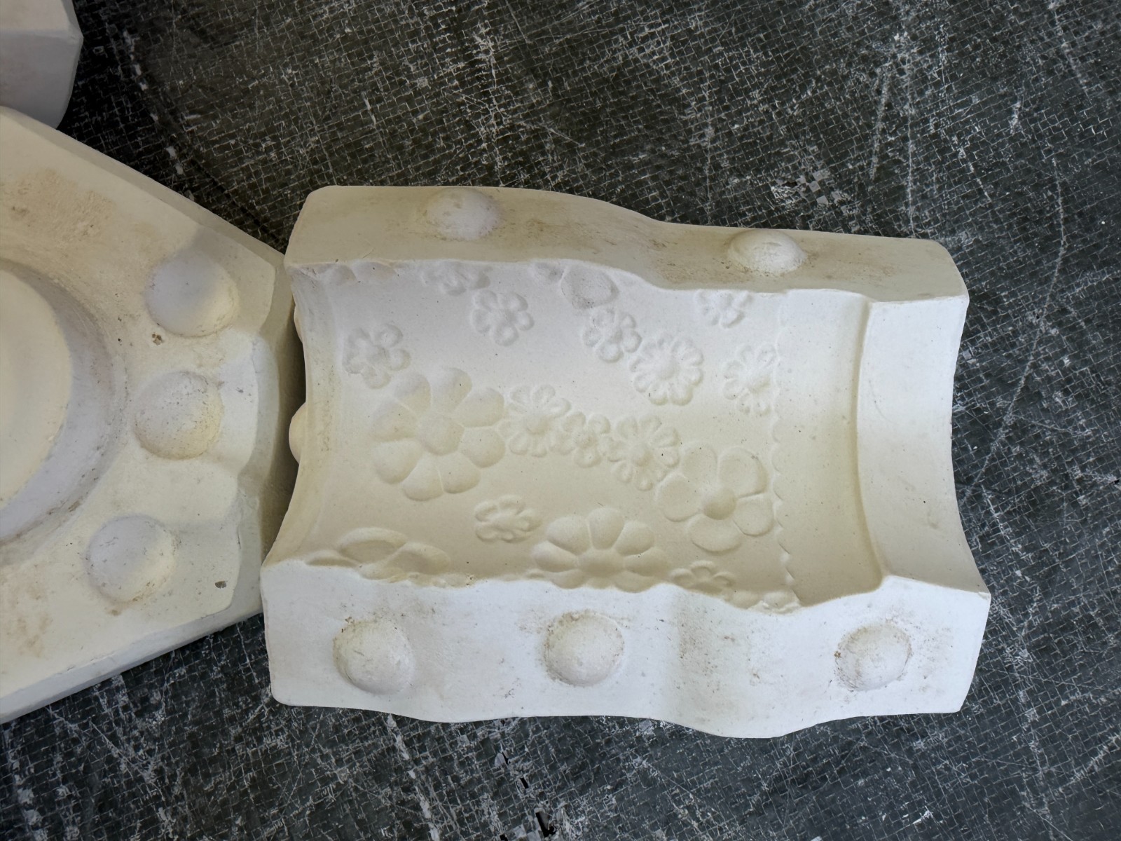 VINTAGE ARNEL'S CERAMIC MOLD #873 DAISY TUMBLER