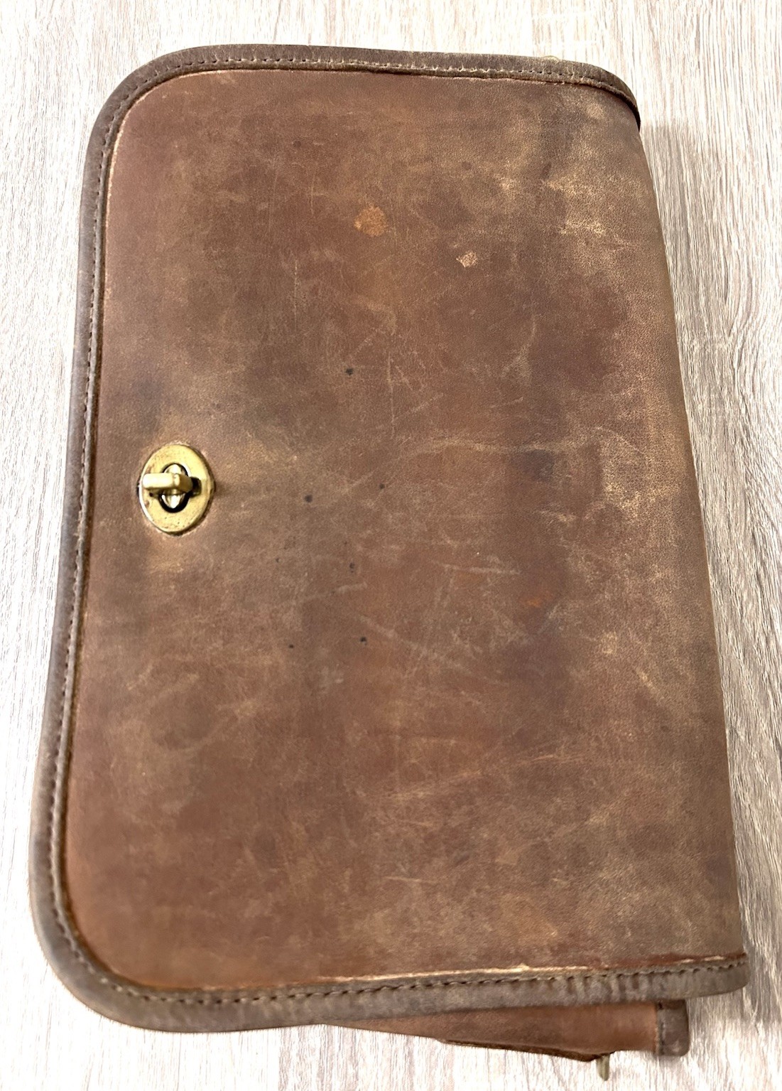 VTG Coach Shoulder Bag Brown British Tan Leather Brass Turnlock *Need TLC As Is*