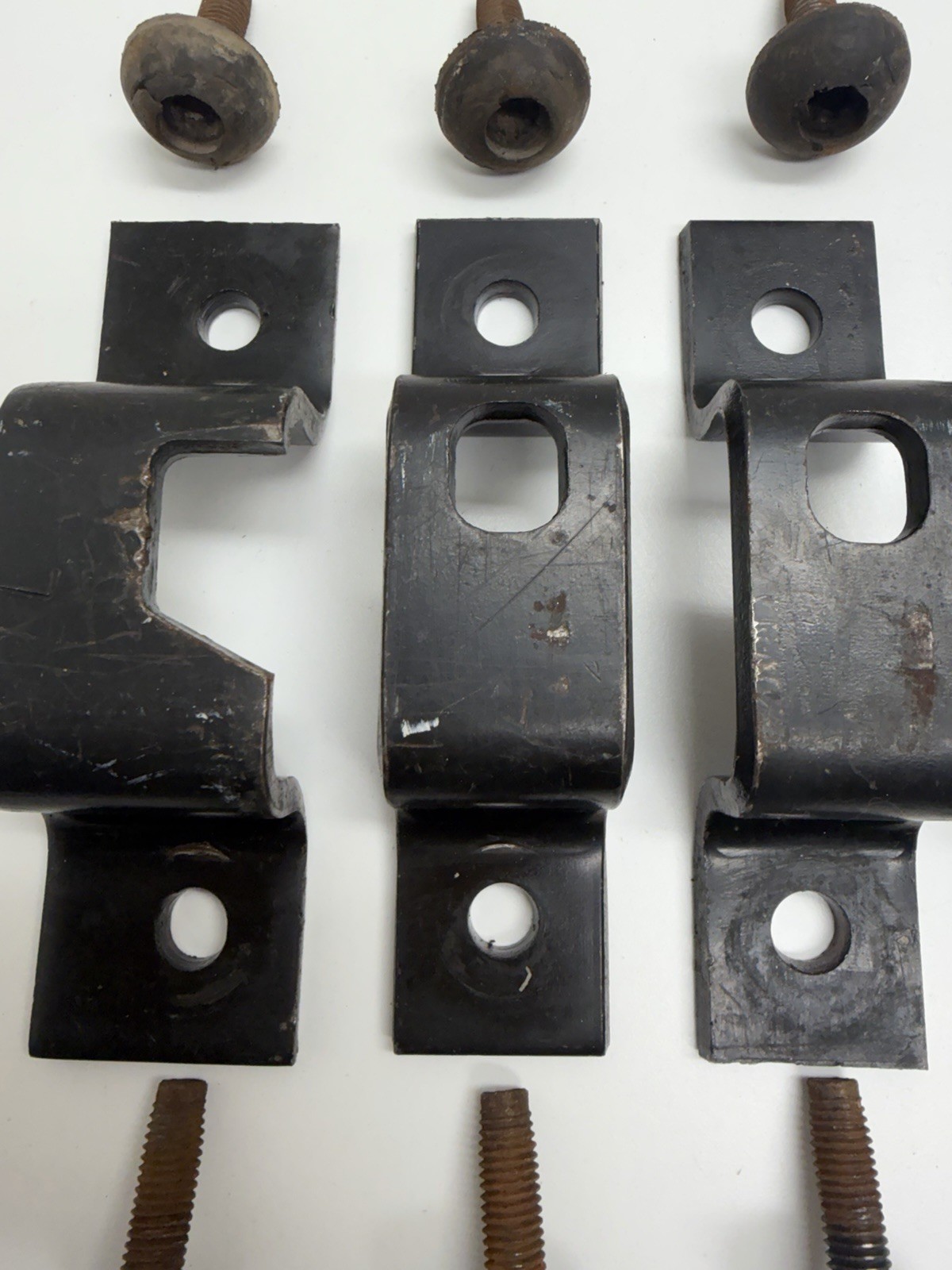 92 - 07 FORD VAN ECONOLINE E SERIES CLUB WAGON BENCH SEAT MOUNTING BRACKETS B42