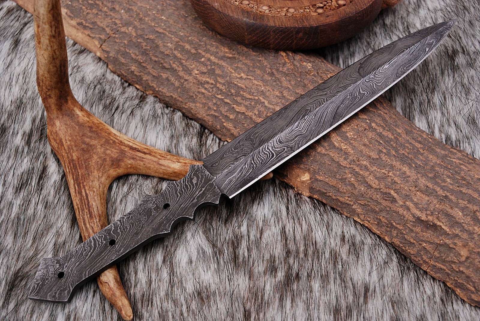 CUSTOM HANDMADE DAMASCUS STEEL BLANK BLADE SKINNING HUNTING BOWIE KNIFE X77