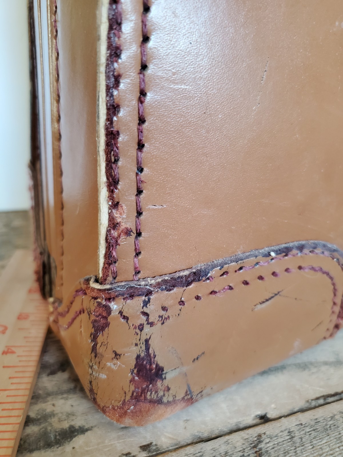 Vtg 1940-50s Cowhide Leather WINGS Suitcase Flight Luggage Carry-On 22”X 19”X 6”