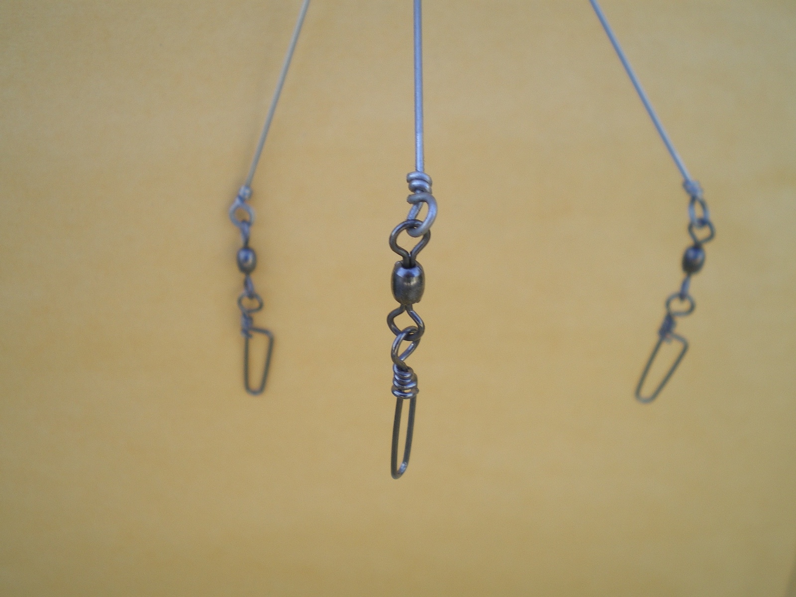 1 CRAPPIE,UMBRELLA,BASS RIG,TESTED IN ALABAMA, TX. 3 ARMS/.039 X 6"/UNPAINTED