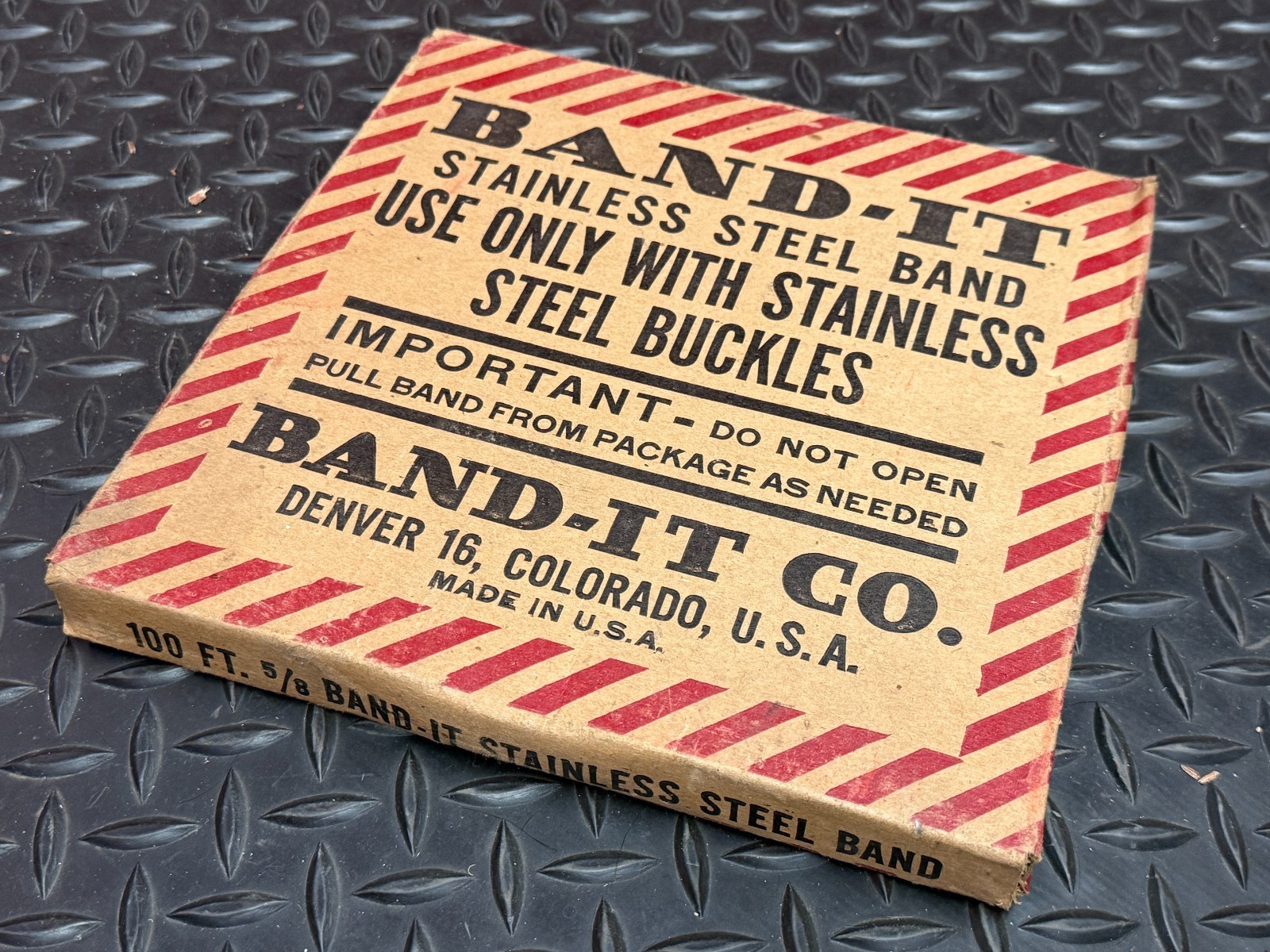 Sealed NOS BAND-IT ( 5/8 x 100 feet ) SS Stainless Steel band 100' coil