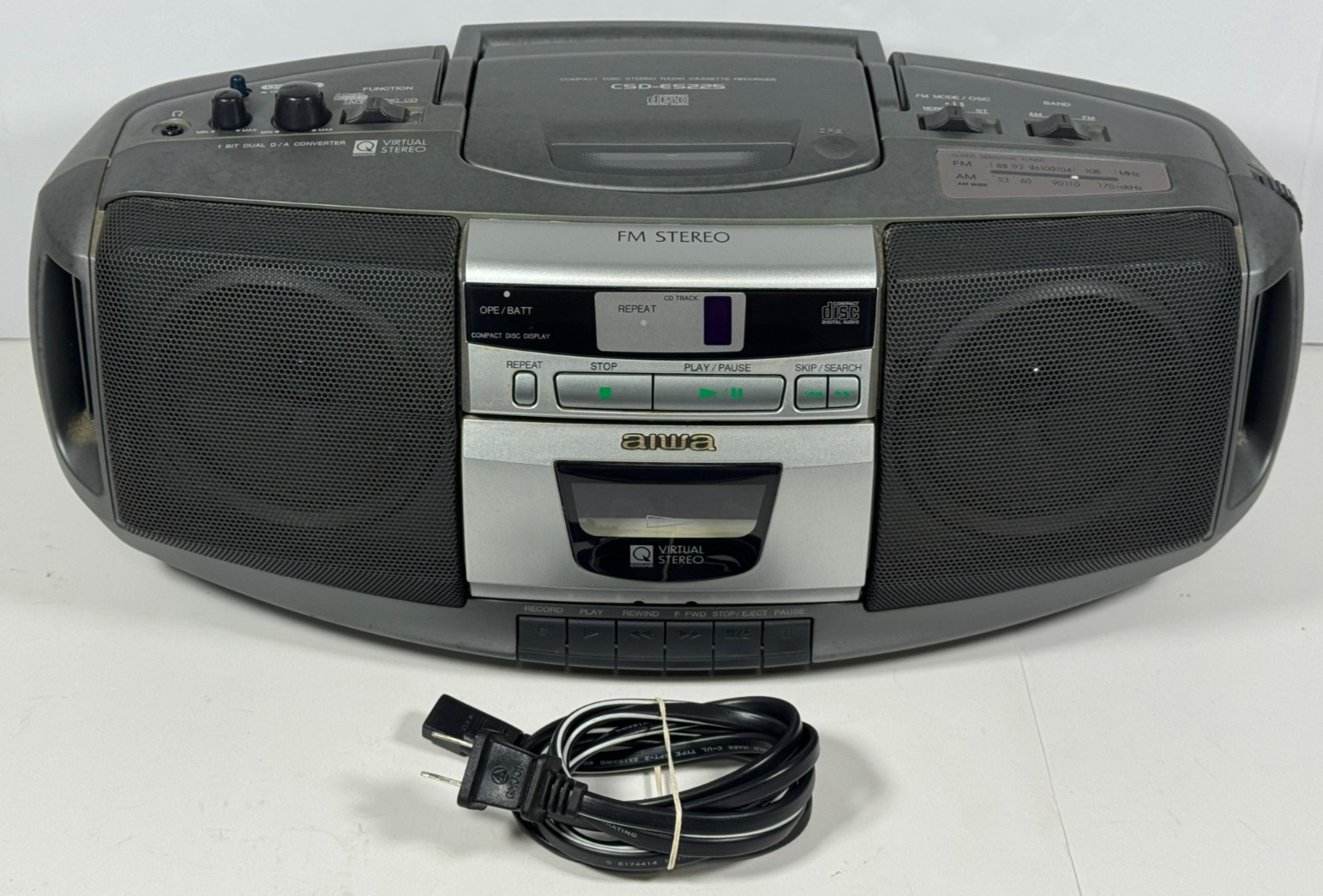 AIWA CSD-ES225 Compact Disc Stereo Radio Cassette Recorder Boombox FULLY TESTED