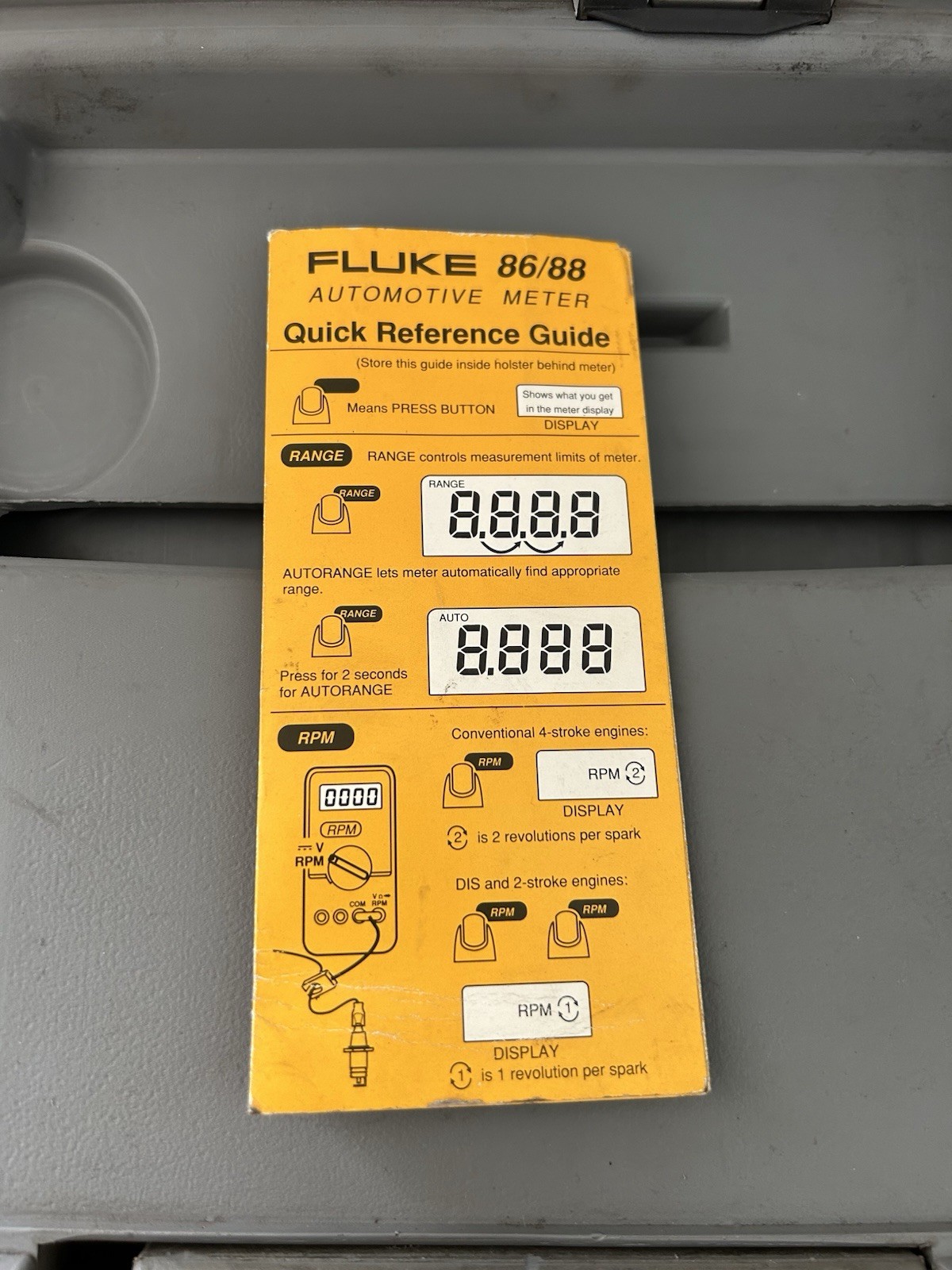 FLUKE 88 Automotive Meter w/ Hard Case and Leads