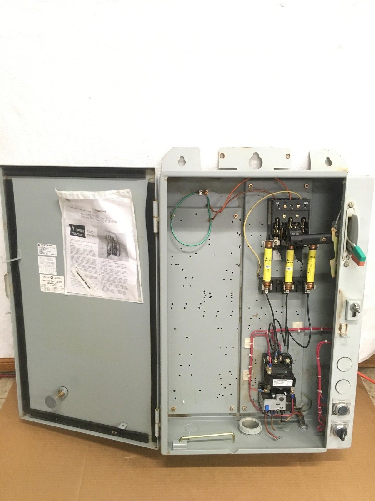 GE Control Type 3R Enclosure Rainproof Pumping Plant Panel w/ Instruction Sheet