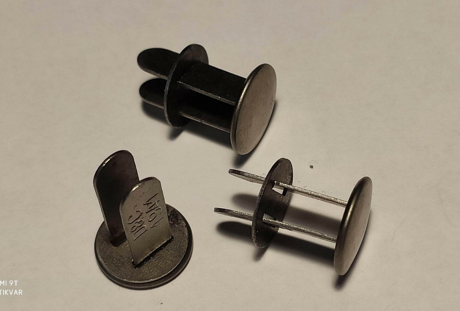 WW2 GERMAN HELMET EARLY RIVETS/WASHERS SET OF 3,MAKER MARKED very good replica