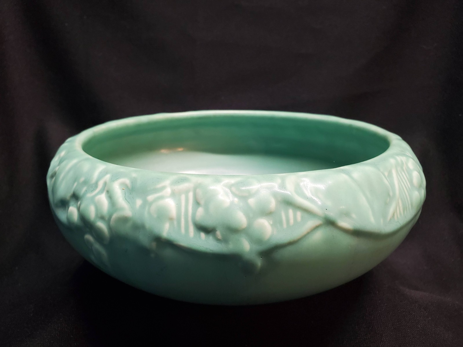 1921 Rookwood Pottery Large 9" Matte Mint Green Bowl Grape Vine