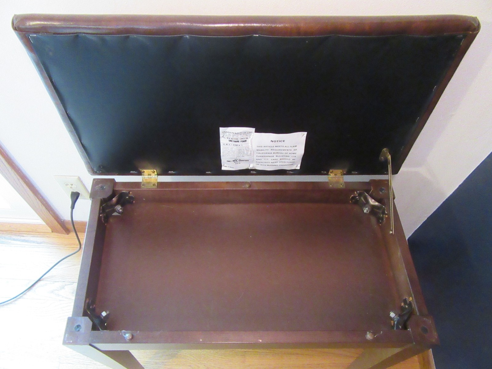 Vintage Kimball Organ Bench w Hinged Seat for Music Books, use for a Piano Seat