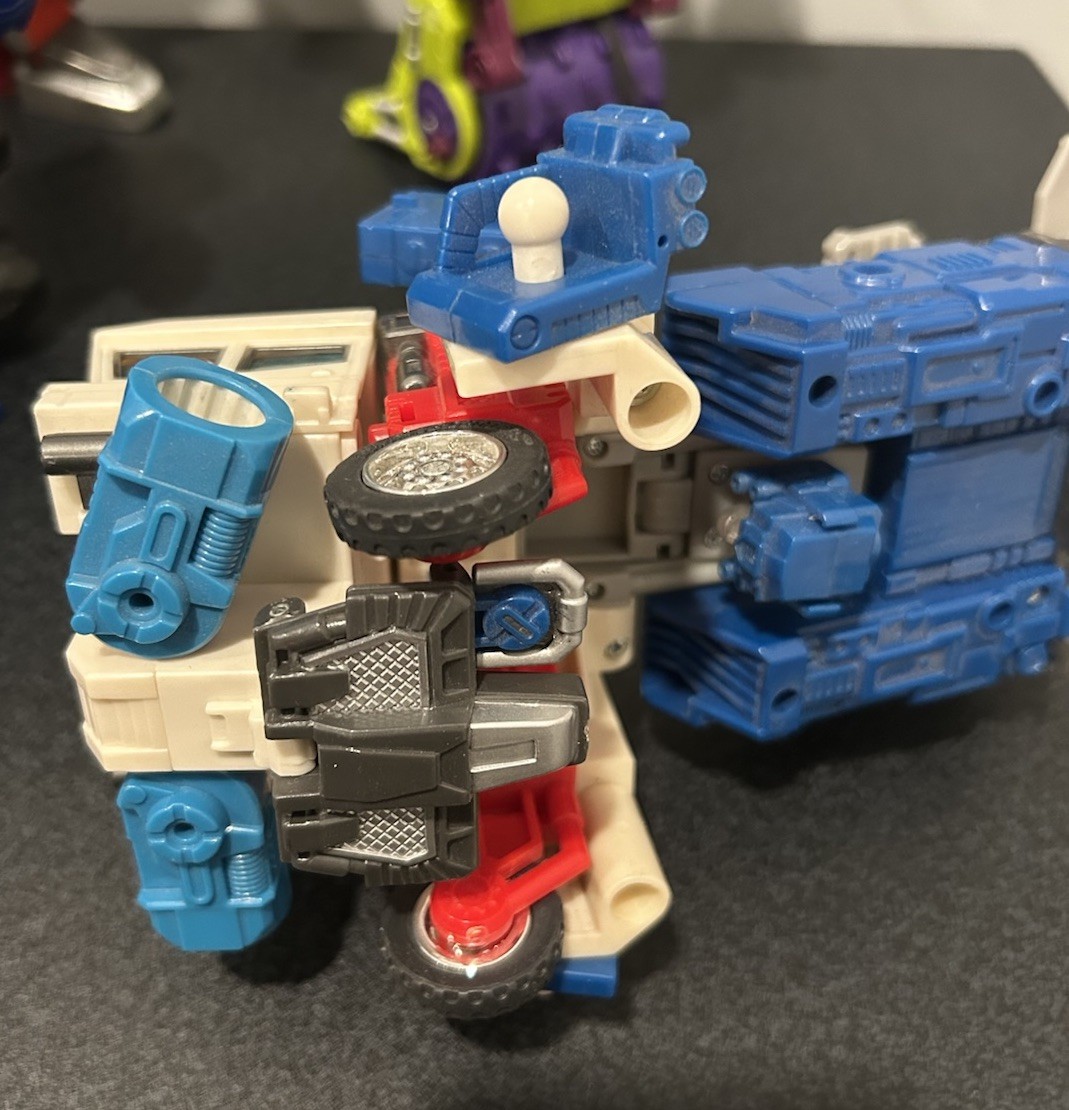 Transformers Lot Optimus Jetfire Armada Scavenger Ultra Magnus parts/repair