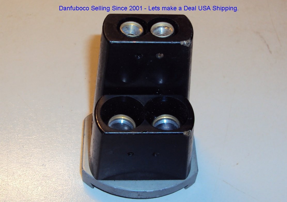 Microscope bottom lens unit 2X and 4X not sure who made it? Nice.