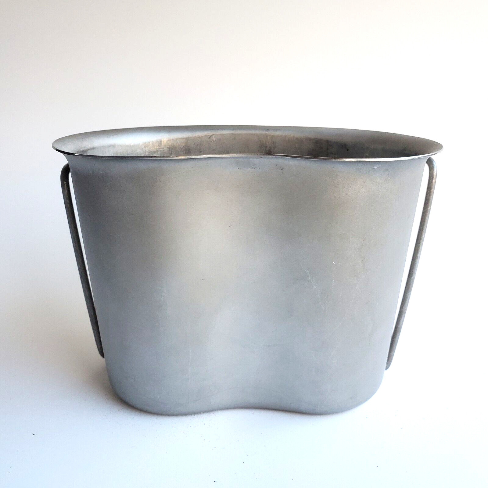 GENUINE US MILITARY CANTEEN CUP 1QT USGI STAINLESS HEAVY DUTY MINT