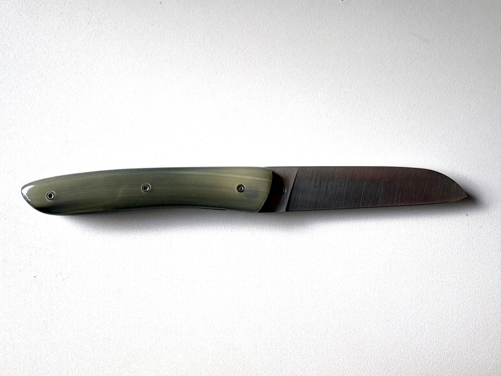 Atelier Perceval L08 folding pocket knife zebu horn tip - unused