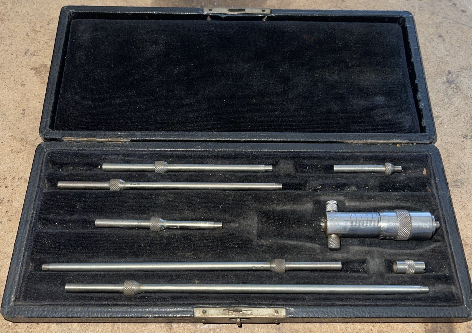 Vintage L. S. Starrett Inside Micrometer Set w/Rods & Case