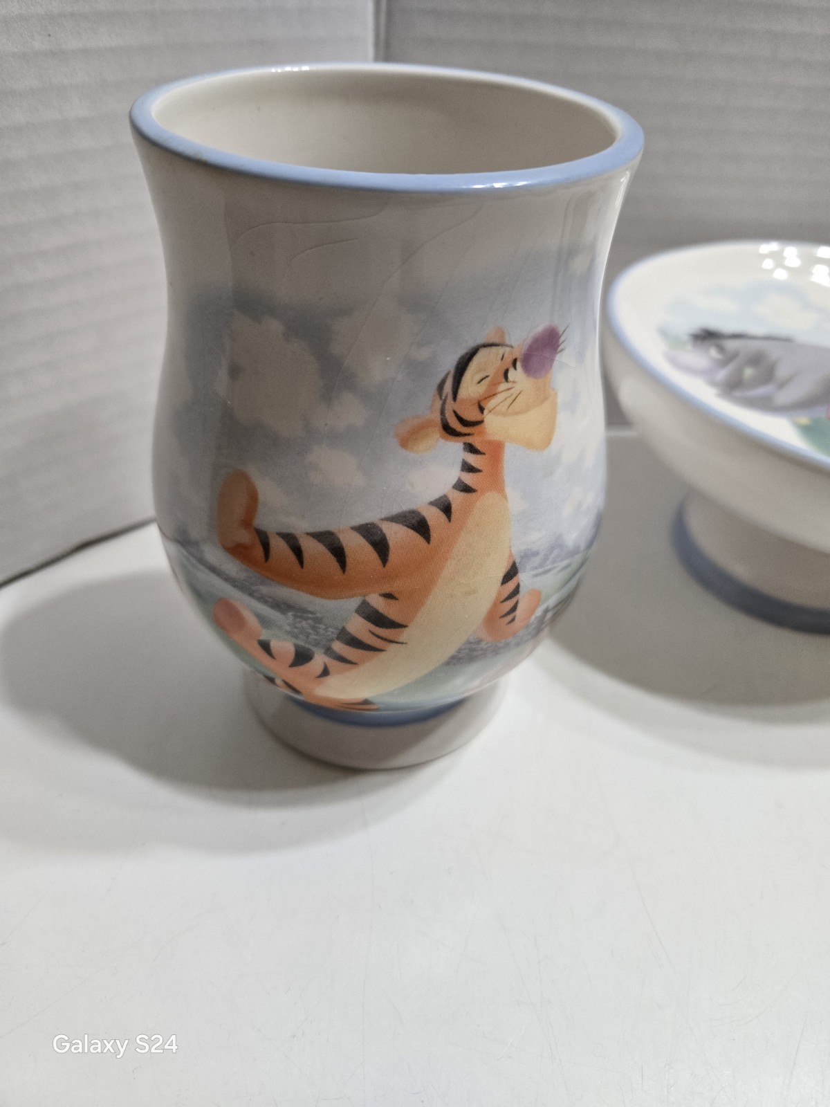 DISNEY WINNIE THE POOH Bathroom 3 Piece Set,Soap Dish, Toothbrush Holder And...