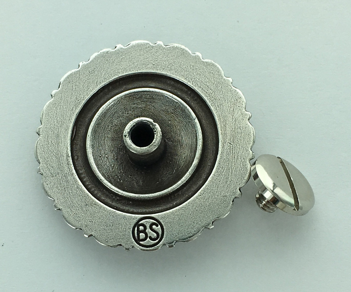 WESTERN SADDLE HEADSTALL HORSE TACK ANTIQUE ENGRAVED ROPE EDGE CONCHO screw back