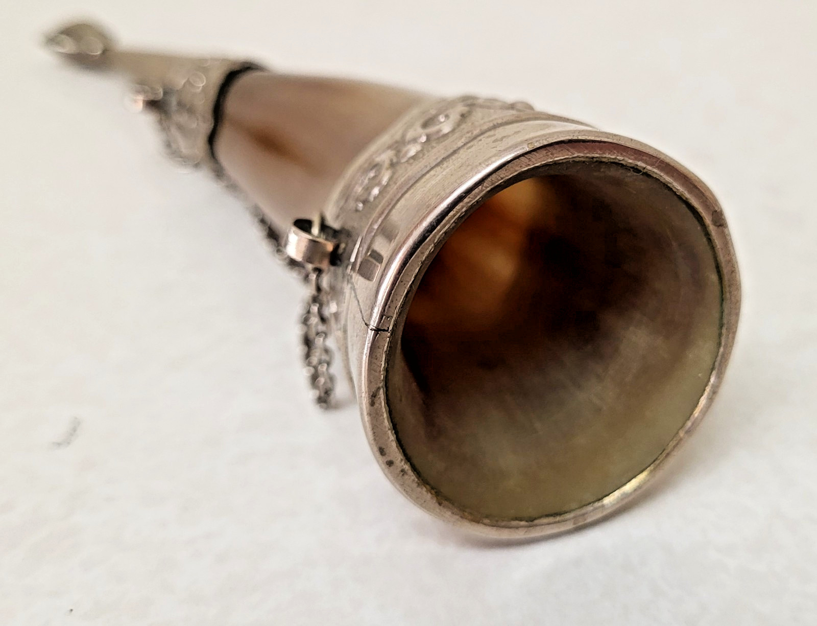 Vtg Horn Wine Cup Silver Trim Embossed Chain Ceremonial Ox Bull Bovine Scottish