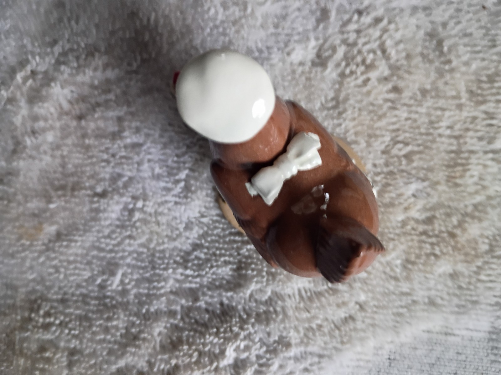 Hagen Renaker Vintage 1993 Henny Penny Chicken 2" X 2" Very Beautiful Condition