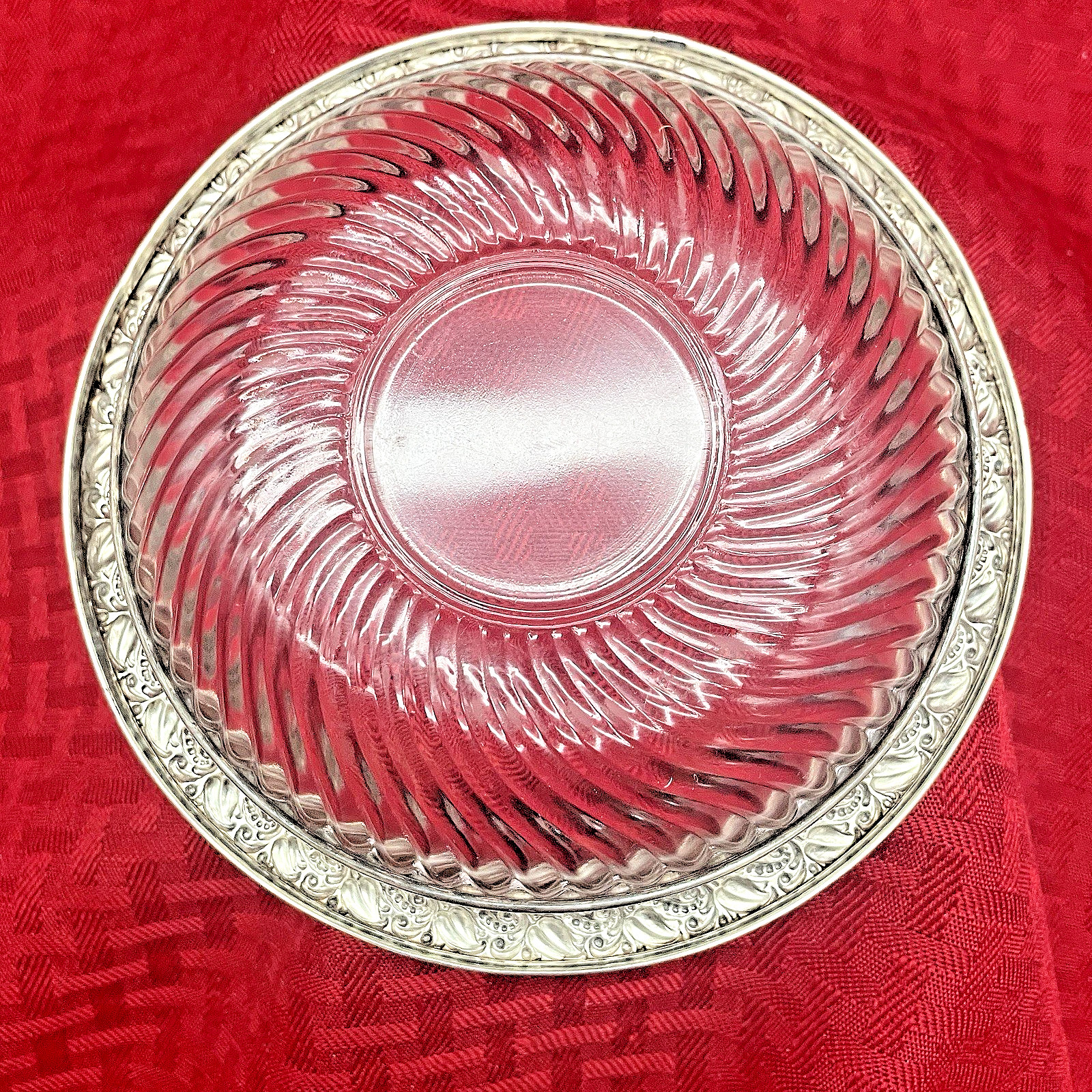 Vintage Webster Sterling Silver Glass W/Leaf Pattern Bowl 6"