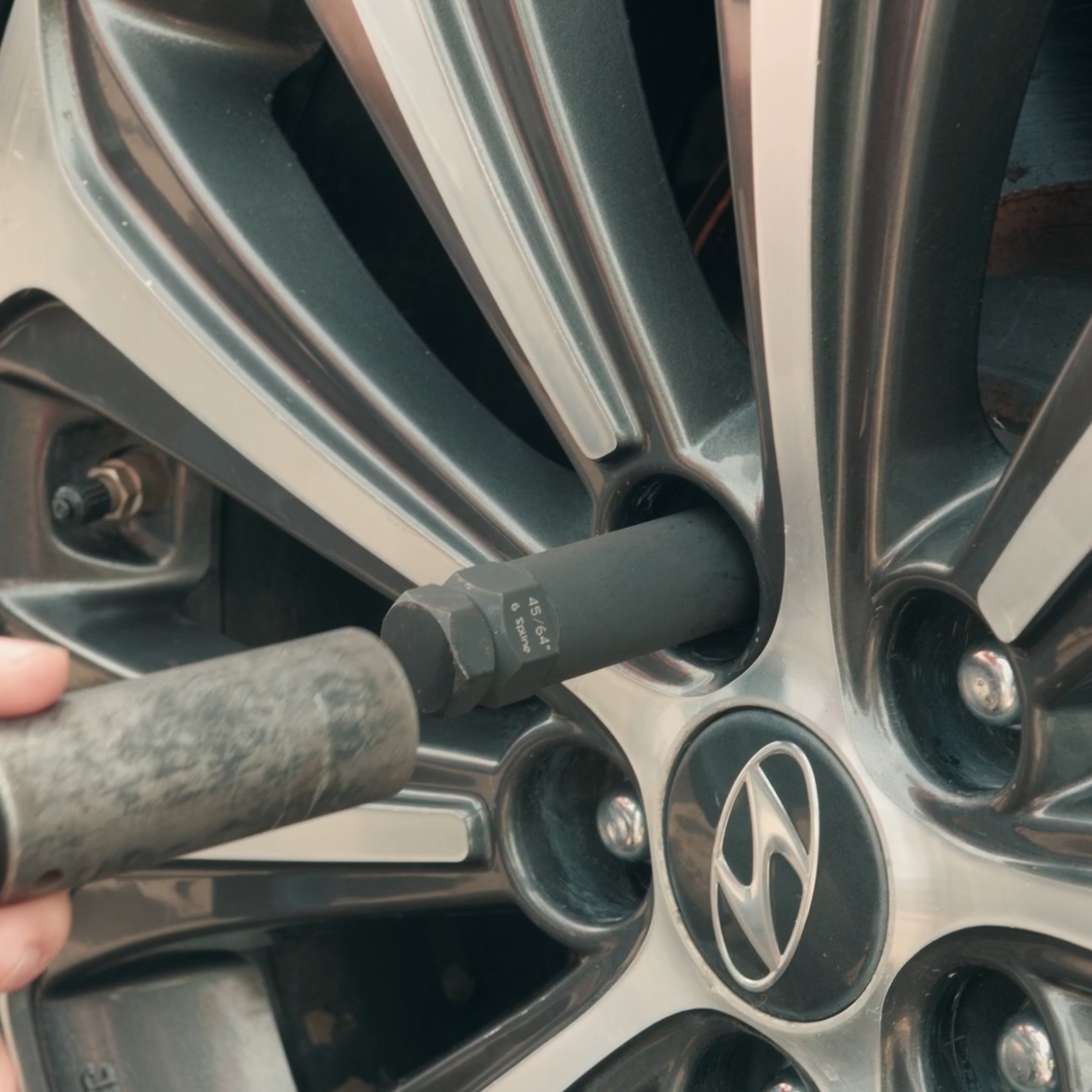 Wheel Lock Removal Tool Kit Lug Nut Key Set – Lug Key Master Wheel Lock Key Set