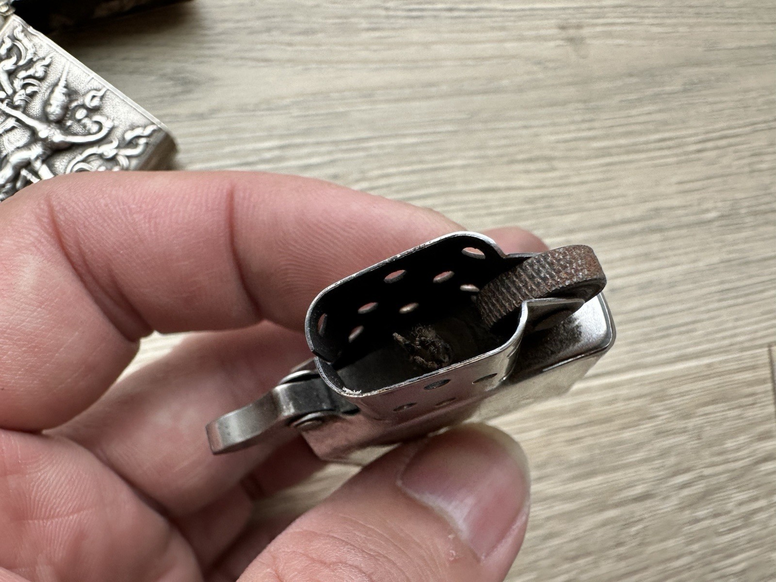 SIAM STERLING SILVER LIGHTER CASE WITH 16-HOLE ZIPPO INSERT