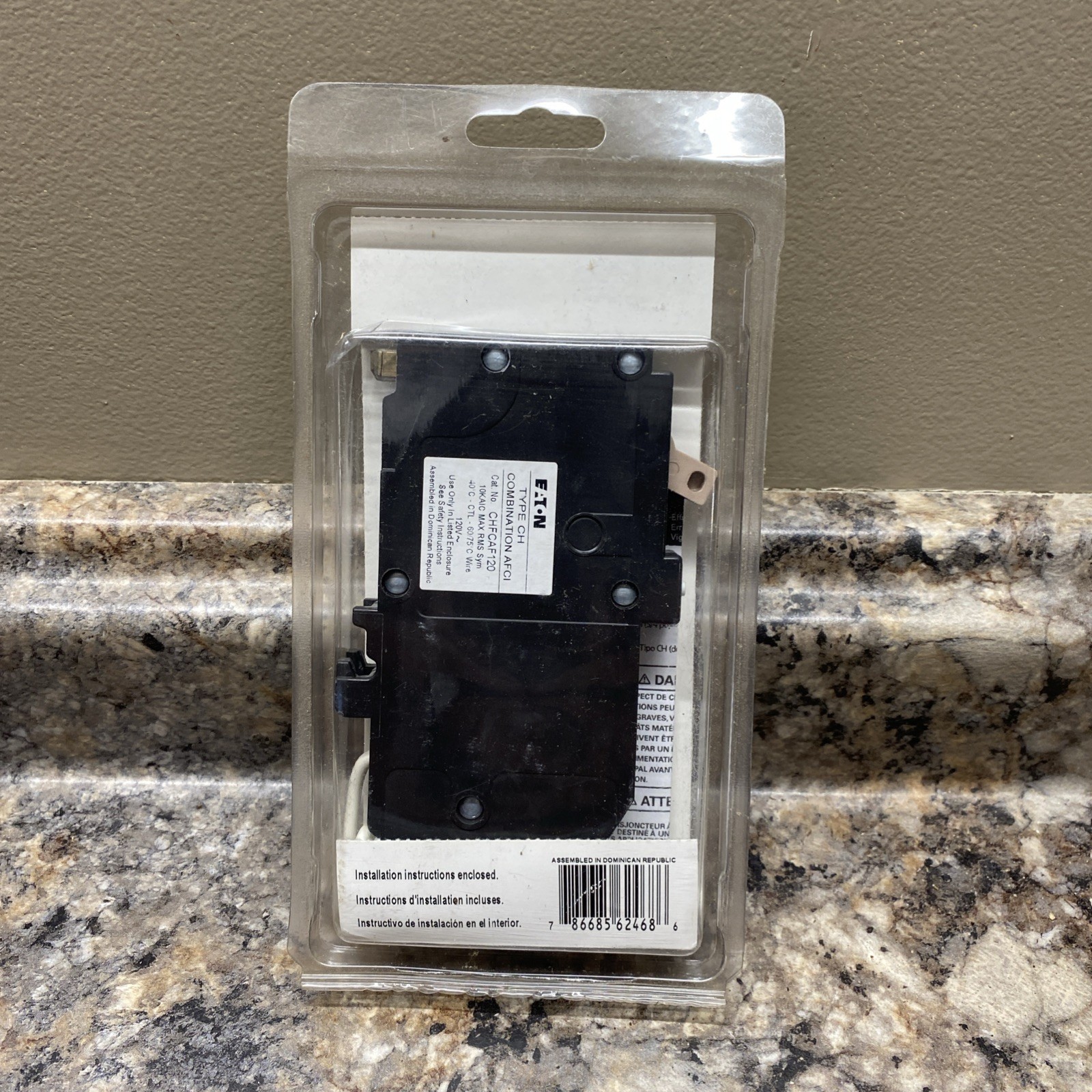 Eaton 20 amp single pole combination arc fault circiut breaker CHCAF120CS NOS