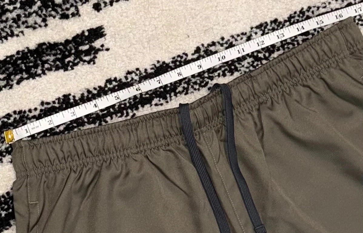 Nike Vanderbilt Commodores Vandy Boys Baseball Olive Team Issue Shorts Men’s XL