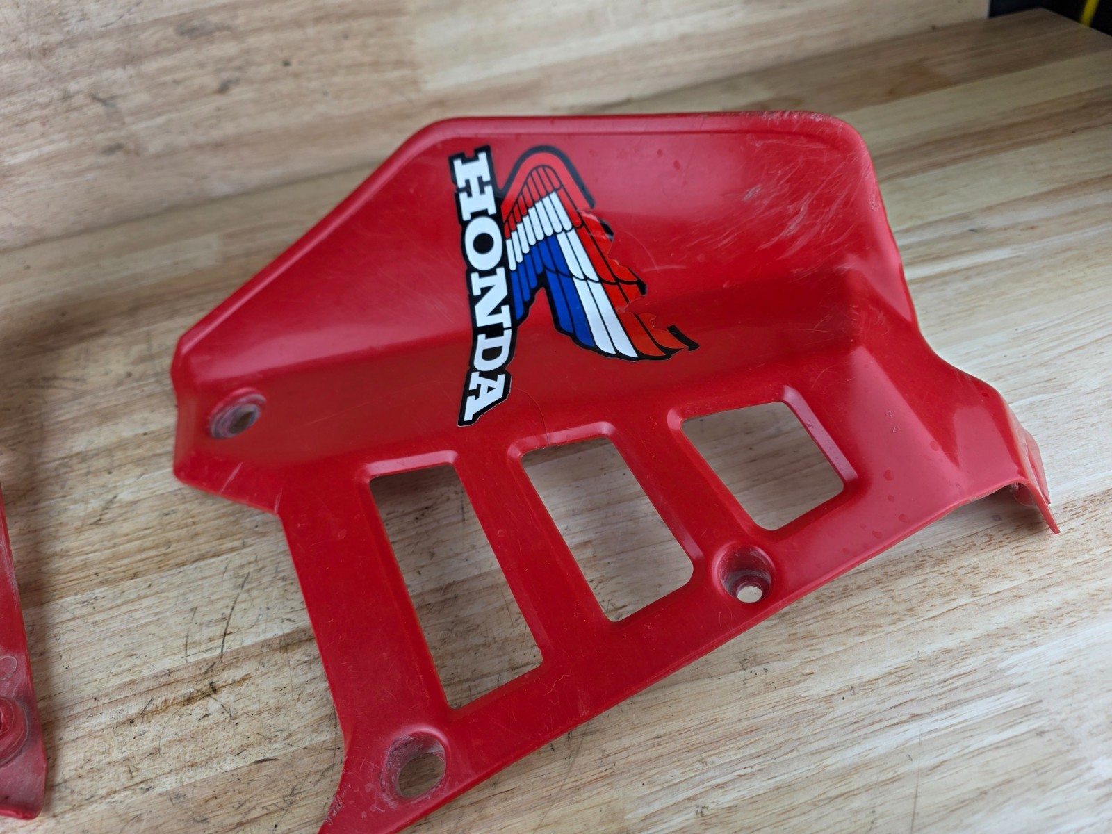 85 86 ATC250R HONDA OEM FUEL GAS TANK RADIATOR SHROUDS 1985 1986 ATC 250R