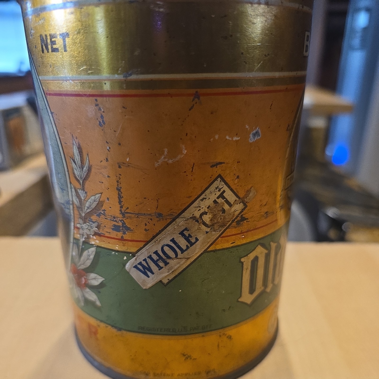 VINTAGE OLD MASTER BRAND COFFEE TIN ADVERTISING COLLECTIBLE GRAPHICS 463-U