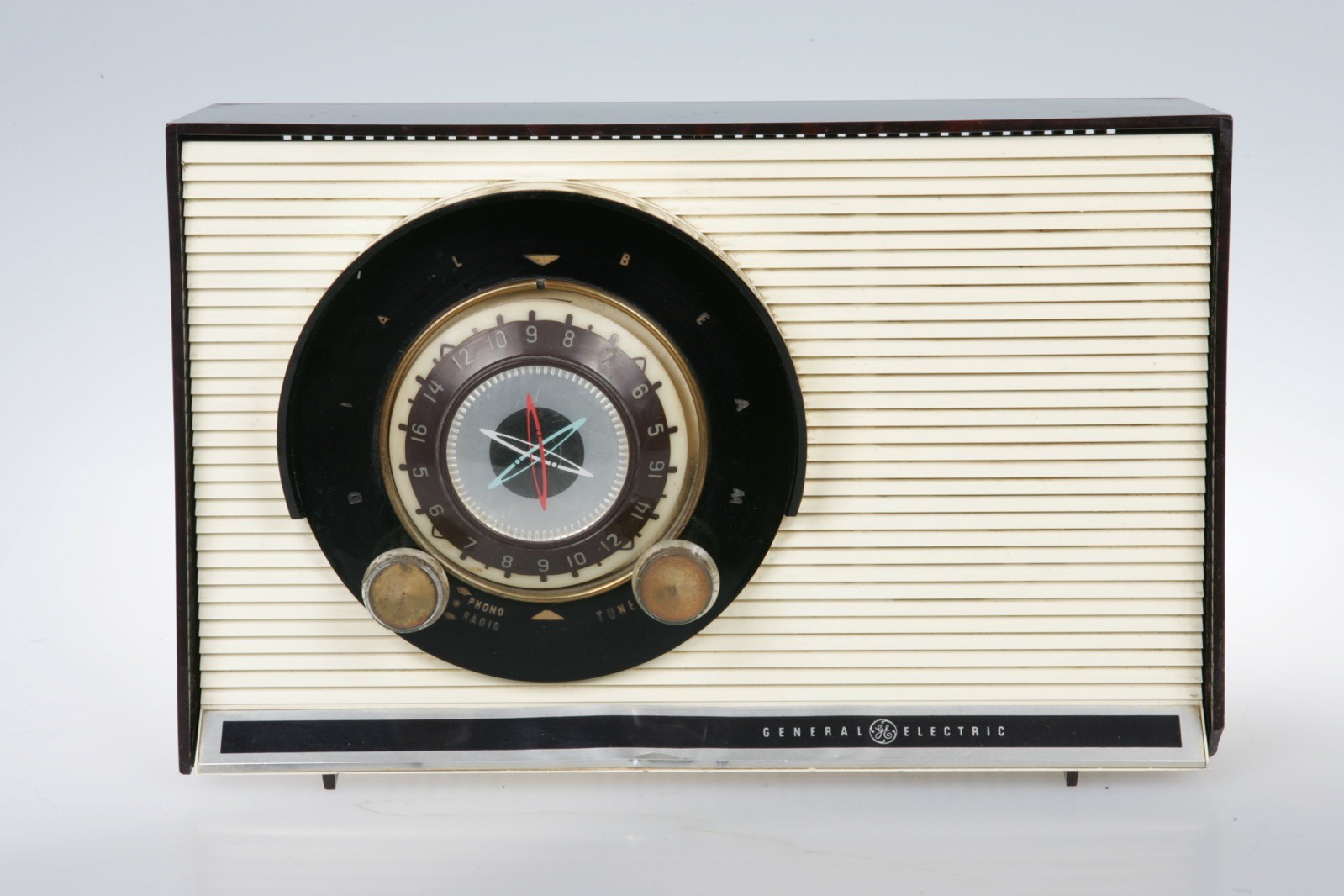 1957 GE Atomic Dial Beam Tube Radio "Leave It To Beaver" Model 860 WORKS Great!