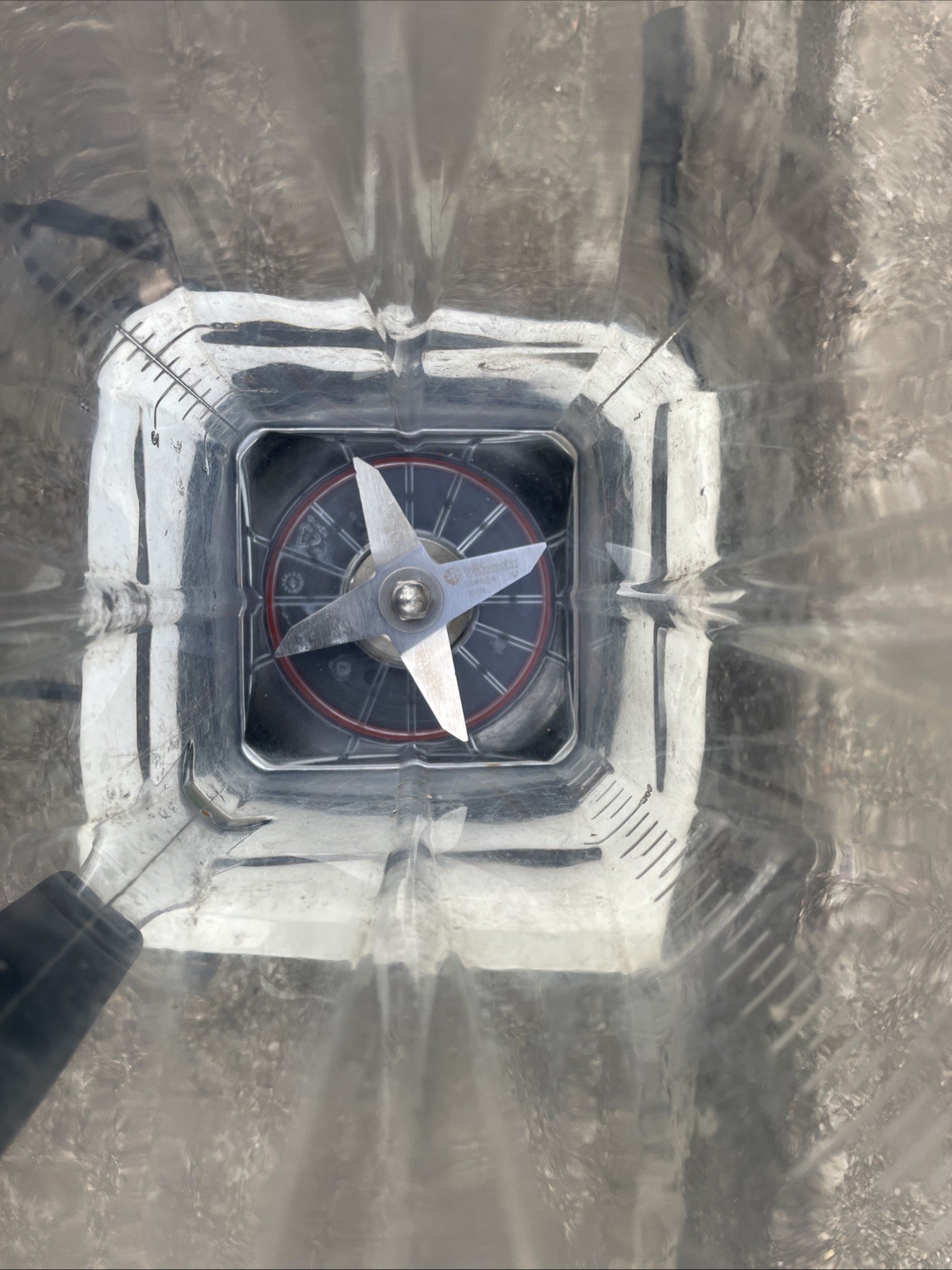 Vitamix Creations GC, White, 64 Oz Pitcher. VM0103D 10 Speed Blender