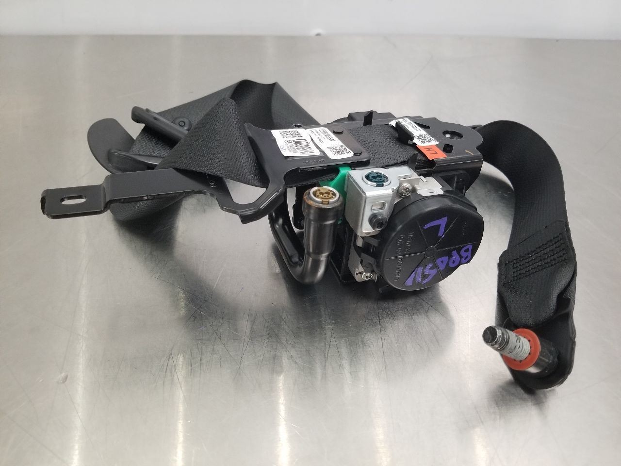 25 2025 KIA K4 GT-LINE FRONT BUCKET SEAT BELT RETRACTOR BLACK LEFT DRIVER