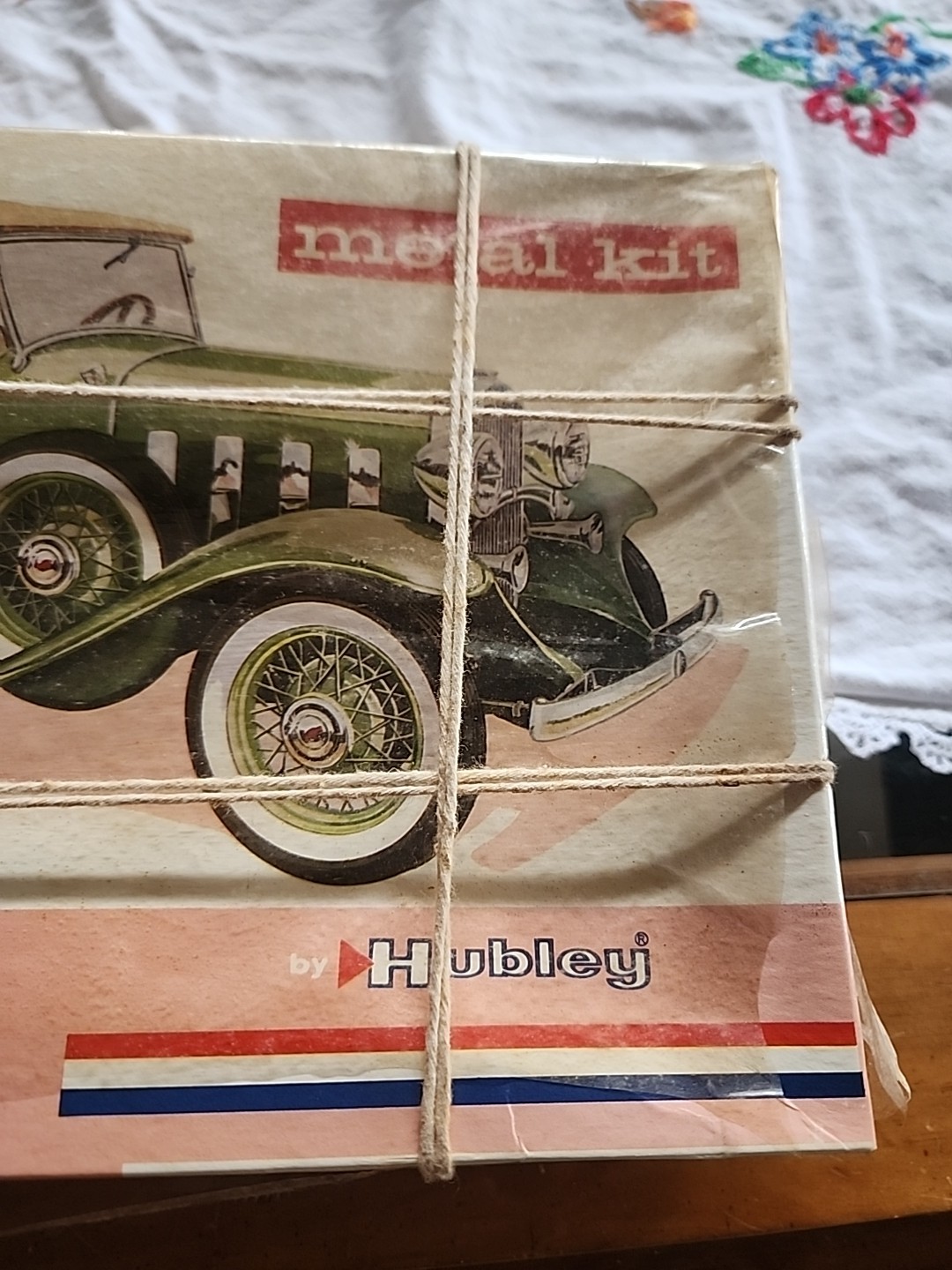 VTG NOS MIB CELLOPHANE IS LOOSE 1960S METAL KIT CHEV PHAETON BY HUBLEY