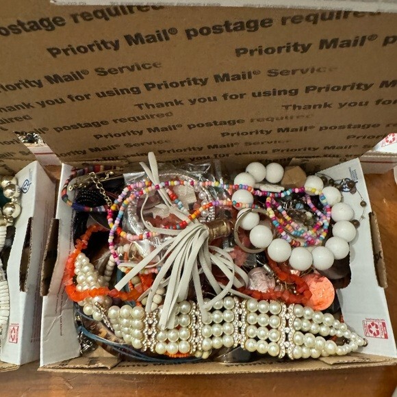 Mystery Jewelry Lot Vintage Modern Wearable 1-2 lbs Good Cond (READ DESCRIPTION)