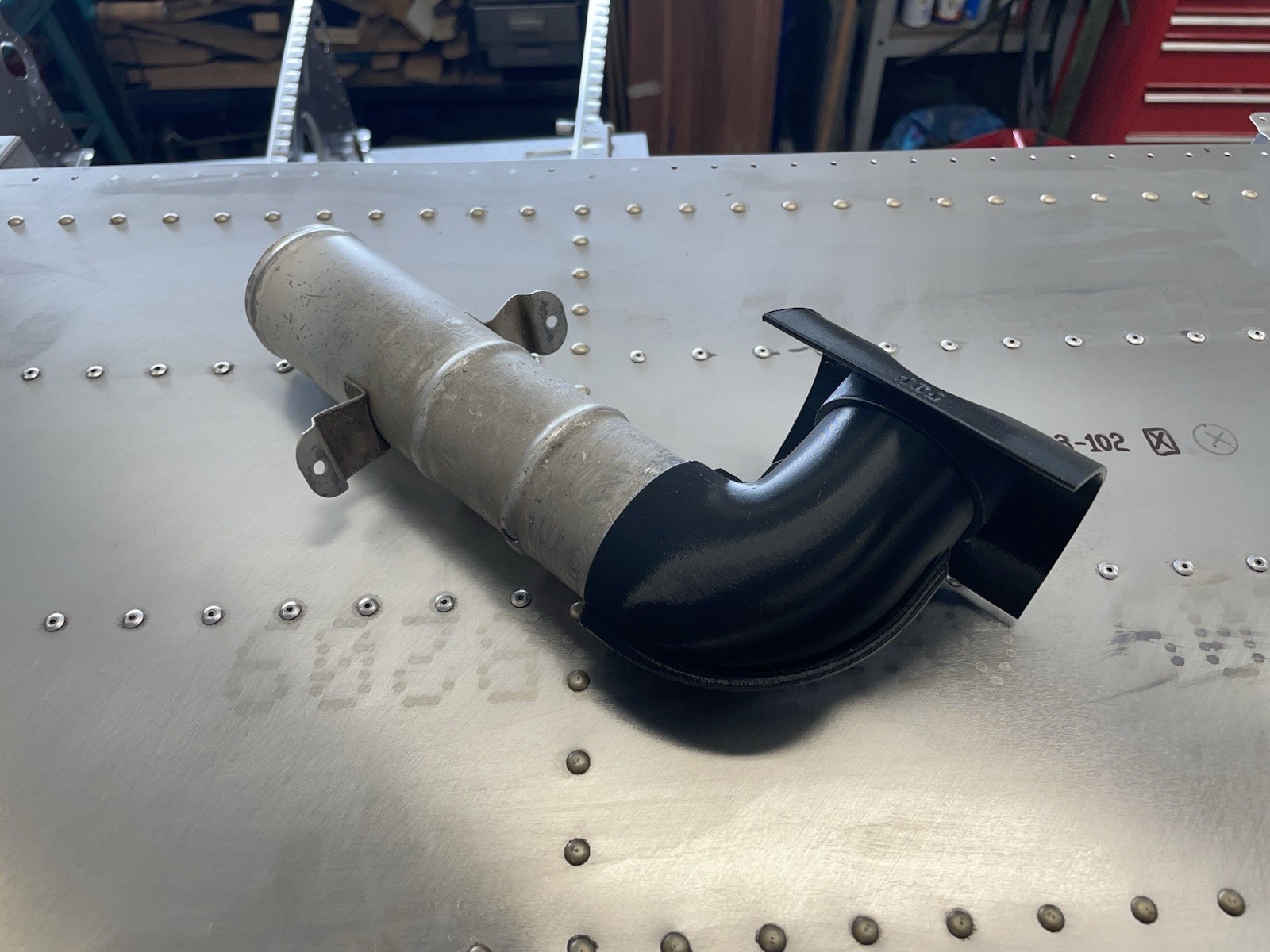 ✈️ CESSNA PN: 0522200-1 ; 150 , 152 , 172 , 182 , 210 CABIN AIR ELBOW FITTING