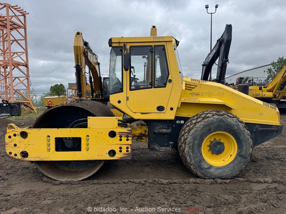 2012 Bomag BW211D-40 84" Smooth Single Drum Roller Vibratory Compactor bidadoo