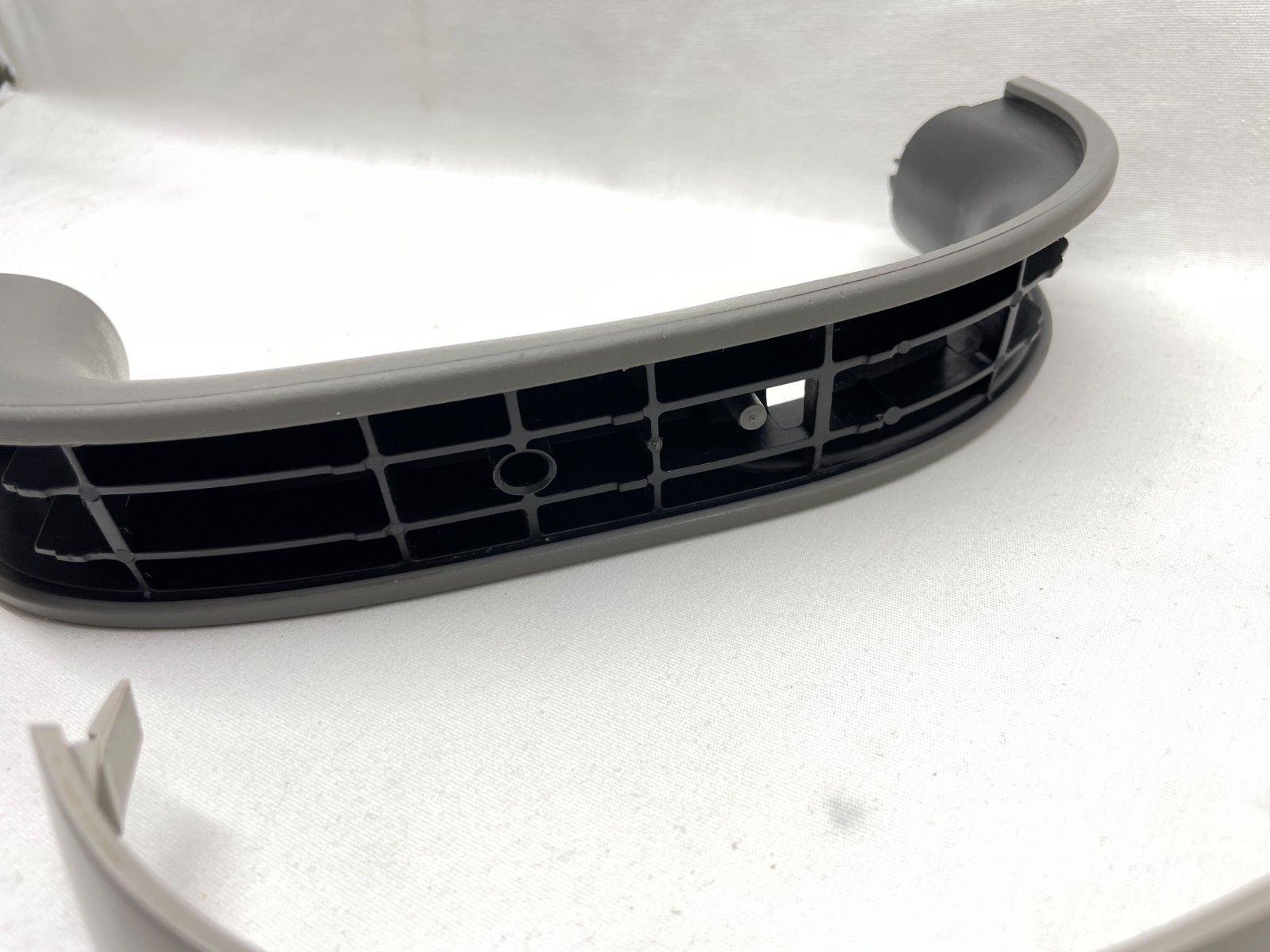 2007 2008 2009 SILVERADO SIERRA FRONT PASSENGER DOOR PANEL PULL GRAB HANDLE GRAY