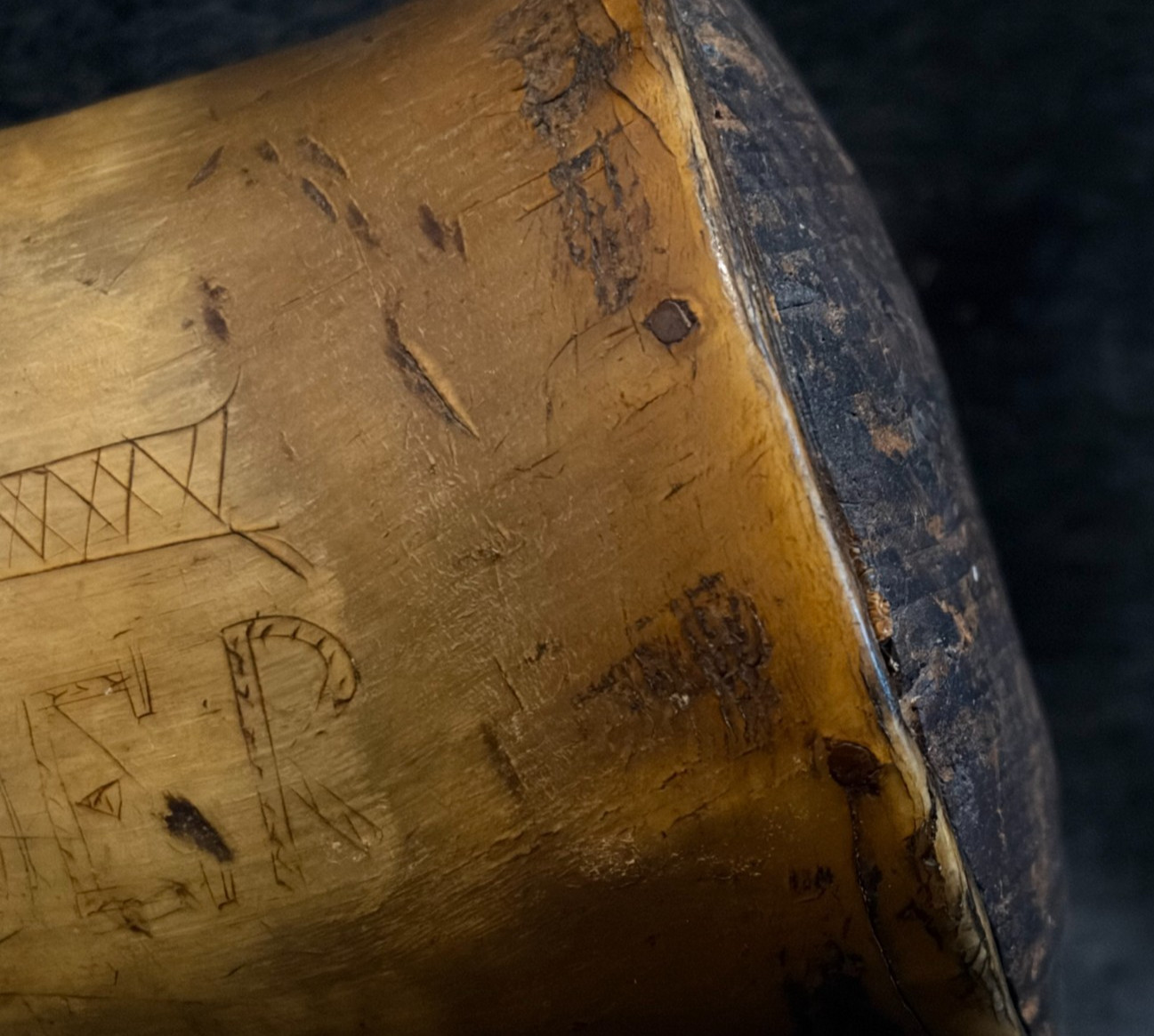 Amazing Carved Powder Horn..French & Indian/Revolutionary War Era..PLEASE LOOK!