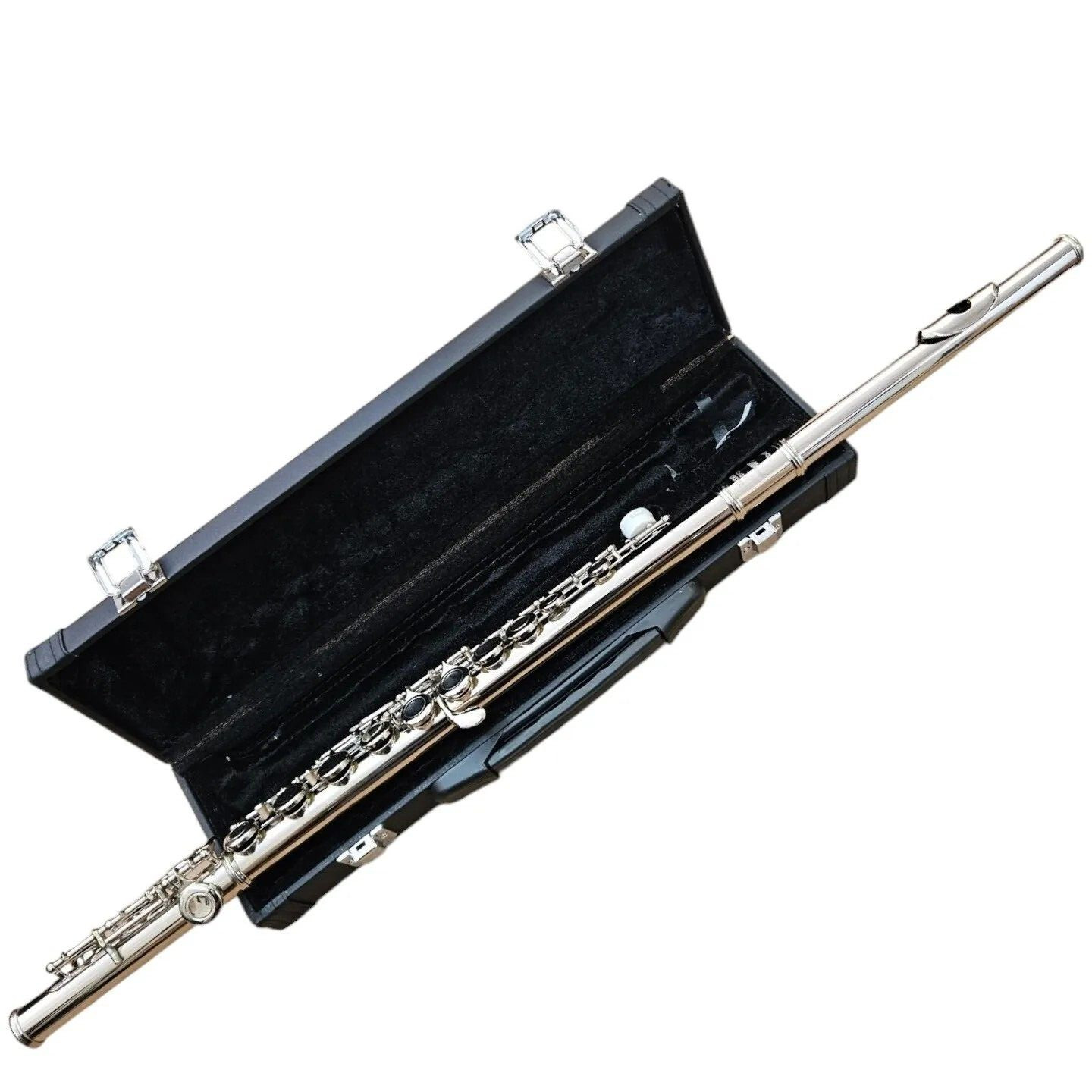 FLUTE-NEW STUDENT/ INTERMEDIATE/PRO CONCERT SILVER BAND FLUTES-WITH YAMAHA PADS