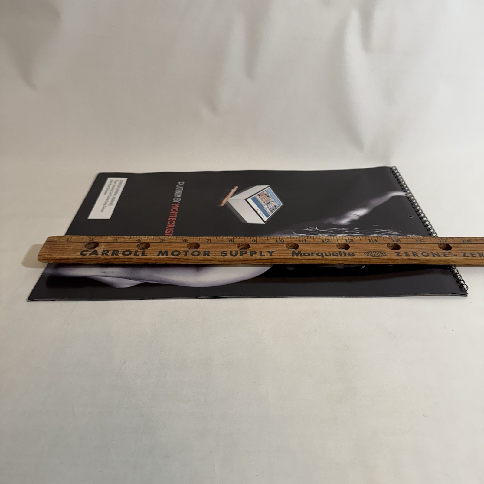 2005 Monte Christo Featuring Cigars & Silver Female Model Calendar **