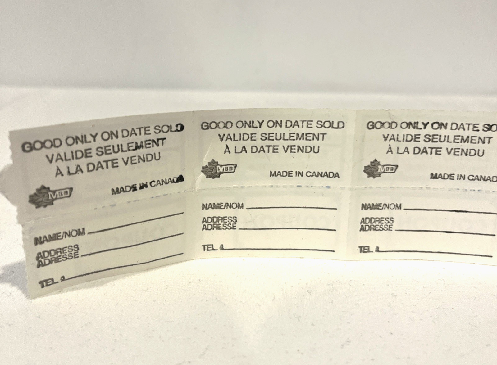 WHITE BLUE ADMIT ONE ENTRANCE COUPON DOUBLE STUB NUMBERED RAFFLE TICKETS ROLL MD