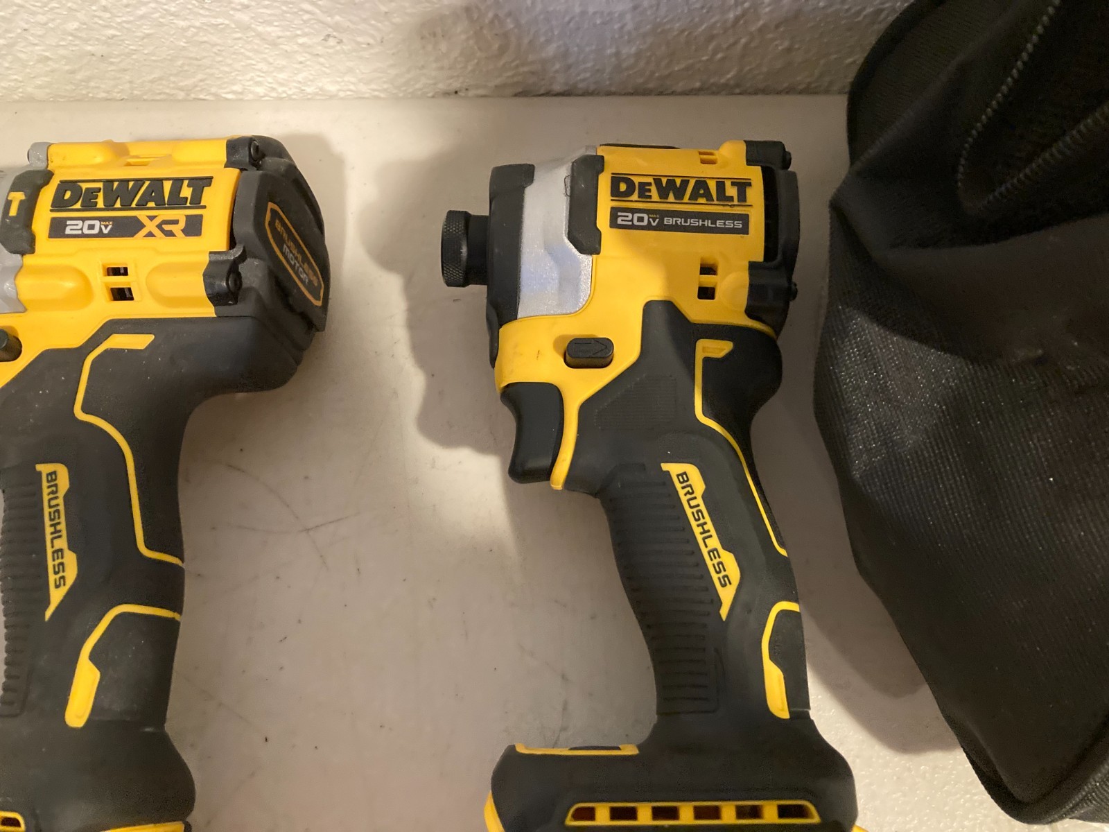 DeWalt 20V Max XR Brushless 2-Tool Combo Kit DCD800 DCF850 (2) 4Ah Batts w/Bag