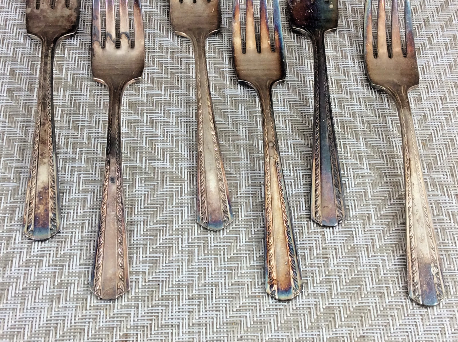 American Silver Co IS 1936 Silverplated Salad/Dessert Forks Camelot Harvest 6 Pc