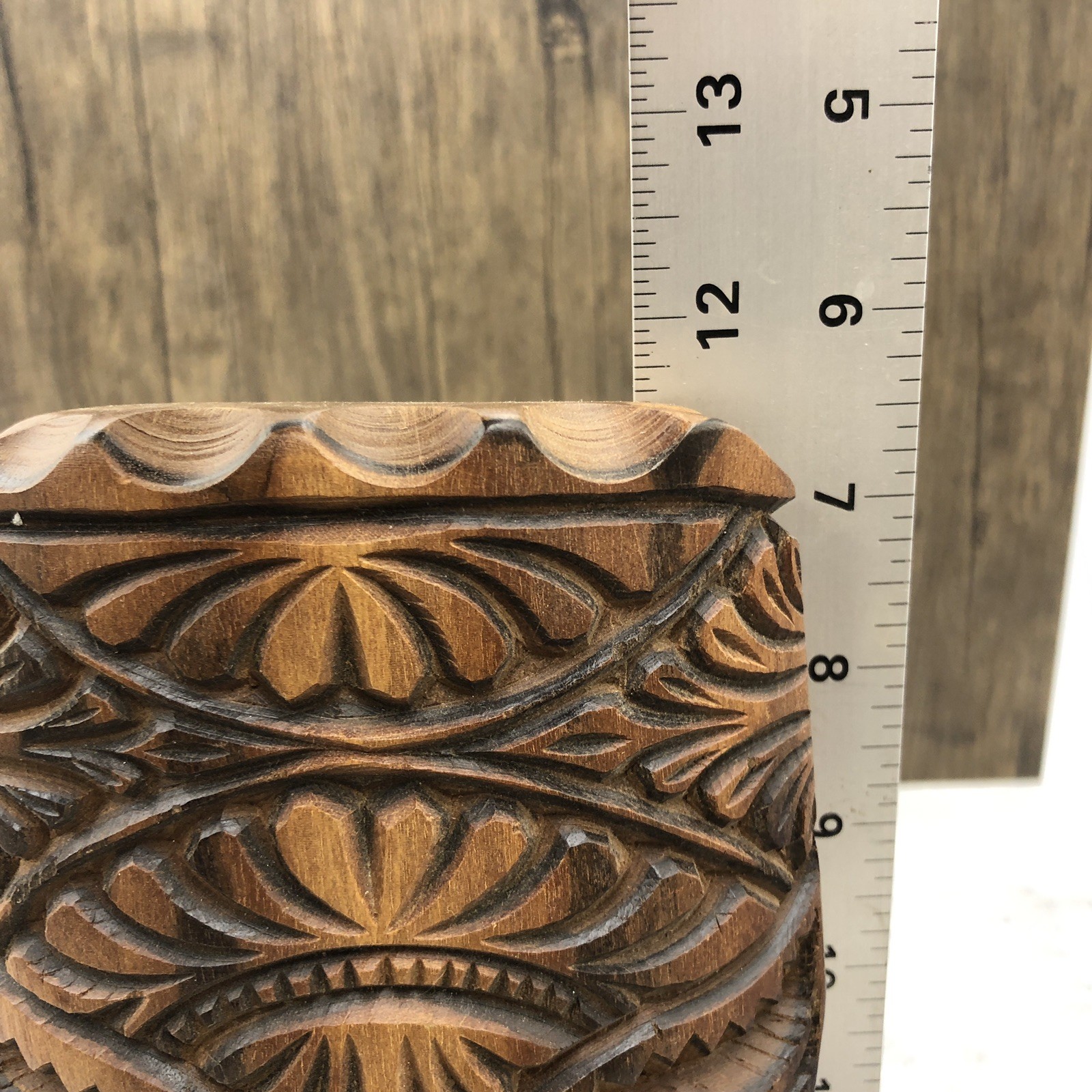 VTG Polynesian-style Mid-Century Tiki carving Hand Carved 12"