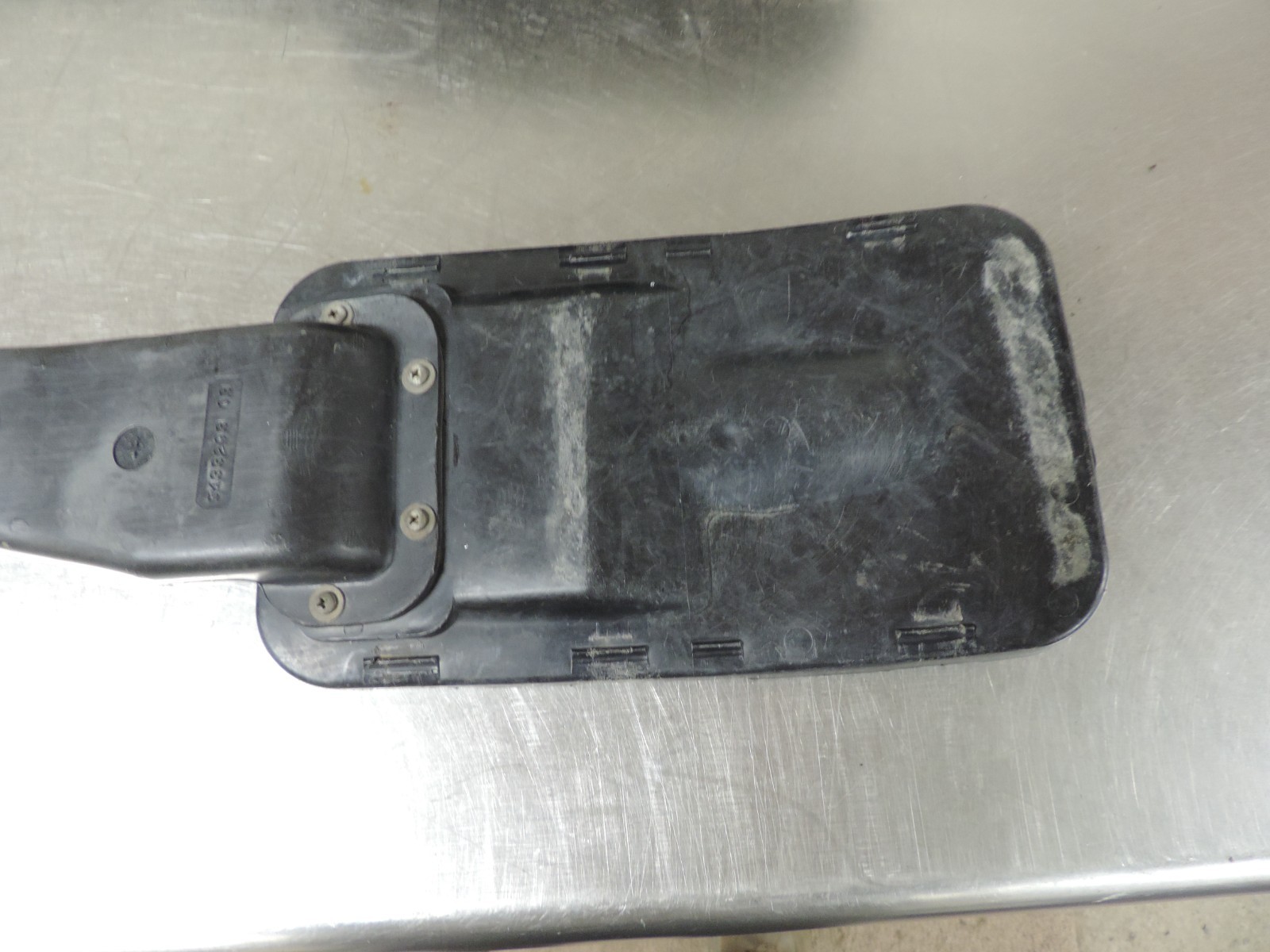 2001 Polaris Sportsman 500 HO Airbox Air Filter Housing Snorkel Lid Intake Tube